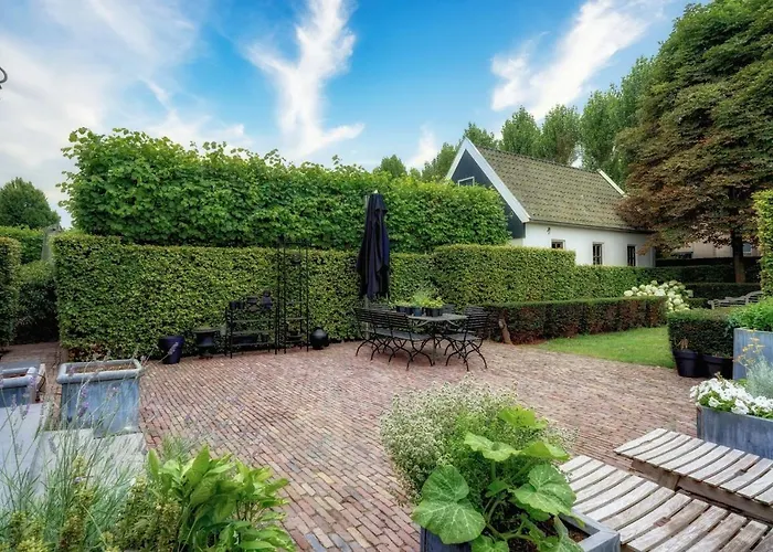 Van Gogh, Part Of Ams-boutique Bnb أوستزان