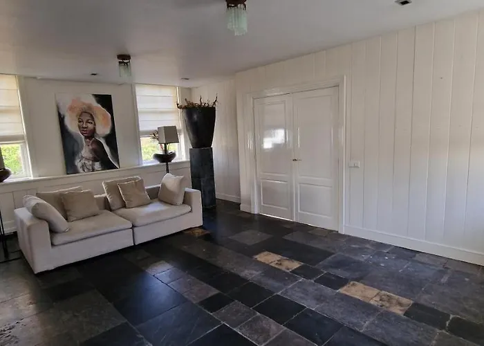 Van Gogh, Part Of Ams-boutique Bnb *