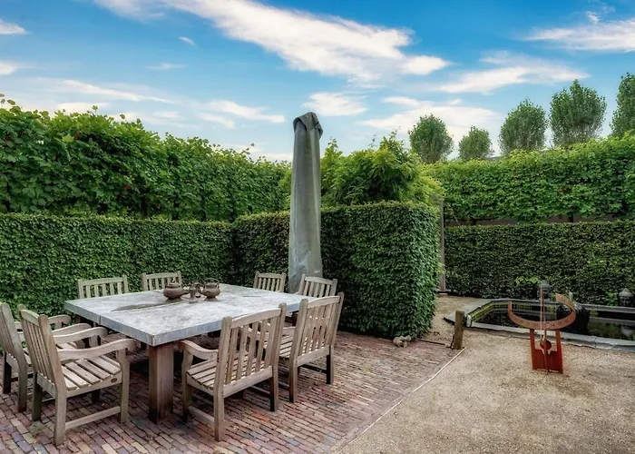 Van Gogh, Part Of Ams-boutique Bnb * أوستزان